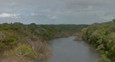 Buena Fracción con arroyo sobre Ruta 9