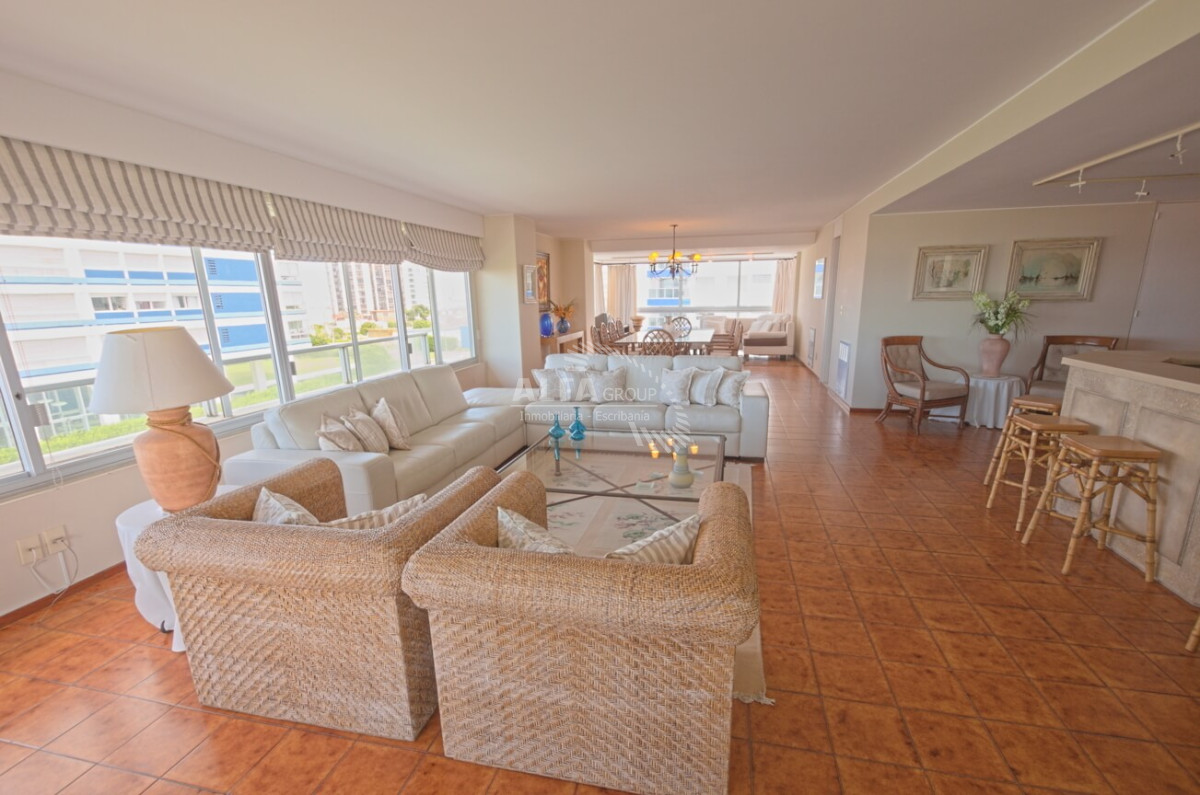 Brava - GoPunta - Portal Inmobiliario de Punta del Este - Maldonado