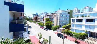 Muy lindo apartamento ubicado en península Punta del Este