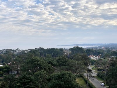 Gran planta con hermosa vista a punta ballena 