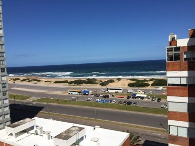 Apartamento en Punta del Este, Brava