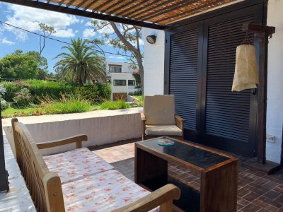 Casa en Pinares a pasos de la playa