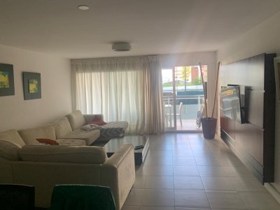 Apartamento en Punta del Este, Brava