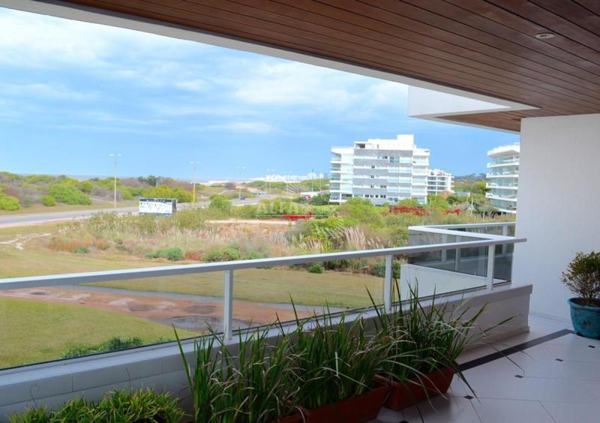 Brava - GoPunta - Portal Inmobiliario de Punta del Este - Maldonado
