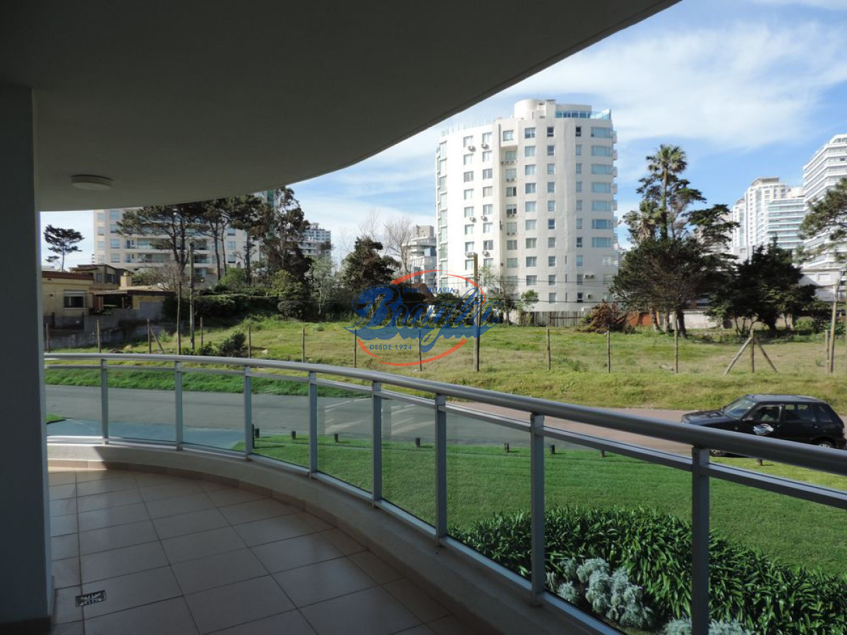 Brava - GoPunta - Portal Inmobiliario de Punta del Este - Maldonado