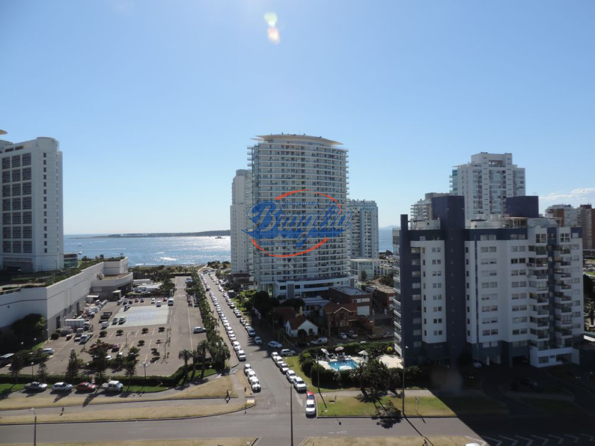Boulevard Artigas - GoPunta - Portal Inmobiliario de Punta del Este - Maldonado