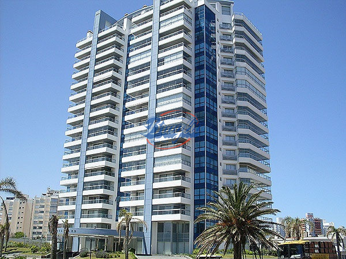 Boulevard Artigas - GoPunta - Portal Inmobiliario de Punta del Este - Maldonado