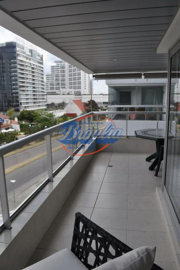 Boulevard Artigas - GoPunta - Portal Inmobiliario de Punta del Este - Maldonado