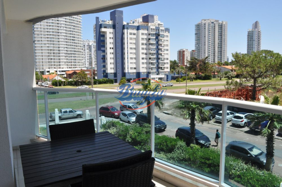 Boulevard Artigas - GoPunta - Portal Inmobiliario de Punta del Este - Maldonado