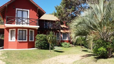 Casa en Solanas con piscina