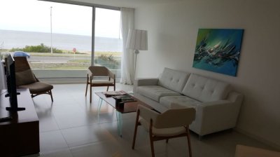 Apartamento en Venta y Alquiler, Mansa, Punta del Este, 3 Dormitorios.