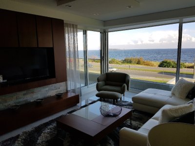A estrenar 3 suites mas servicio, frente a Playa Mansa