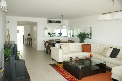 Alquiler de apartamento en Playa Brava.