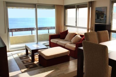 Primera Fila Playa Mansa Apartamento 3 dormitorios